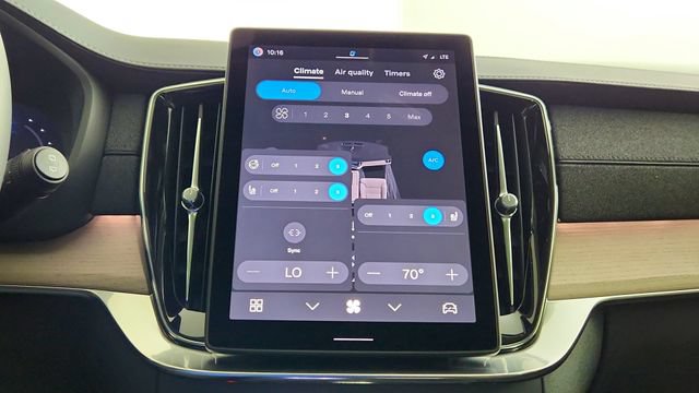 New 2026 Volvo XC90 T8 Plus w/ Protection Package AWD/4WD image 23