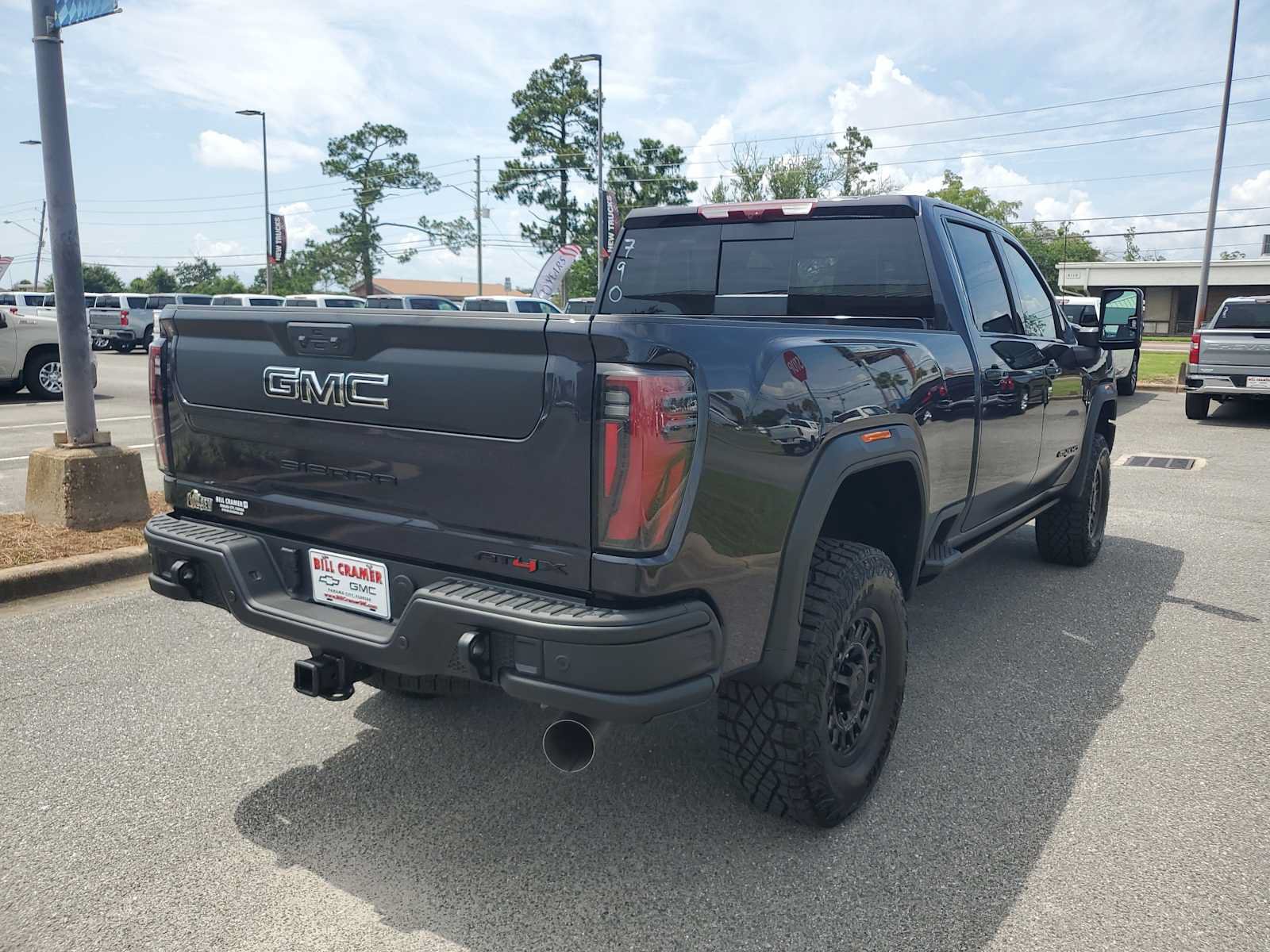 New 2026 GMC Sierra 2500 AT4X w/ AT4X AEV Edition AWD/4WD image 8