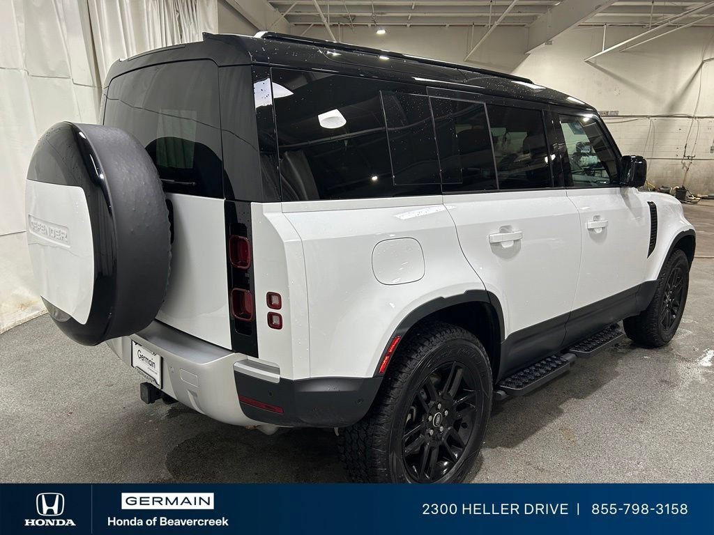 Used 2025 Land Rover Defender 110 S AWD/4WD image 8