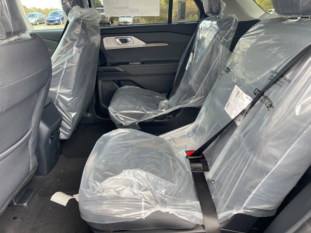 New 2026 Ford Explorer Active image 13