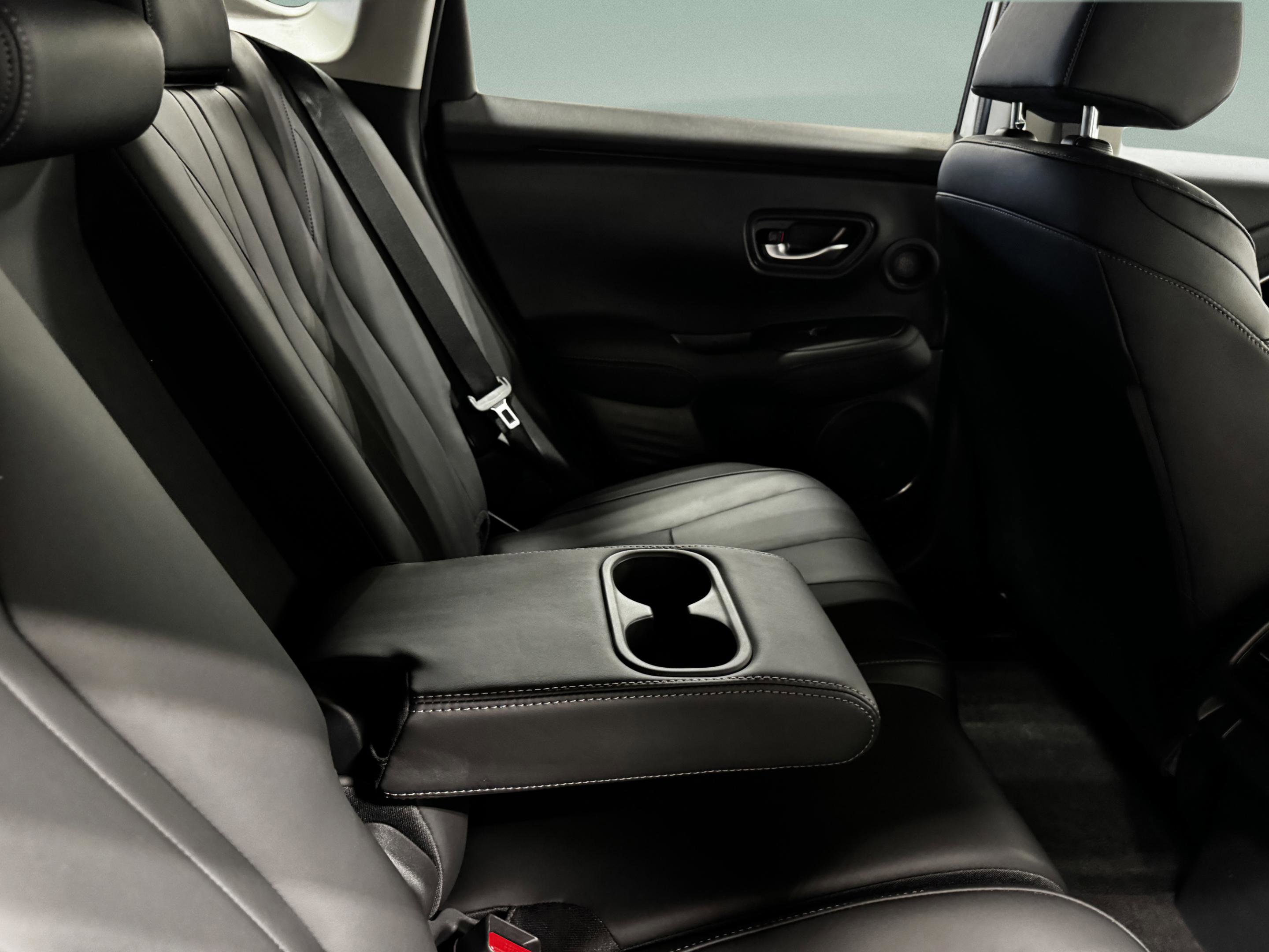 Certified 2025 Acura ADX AWD image 12
