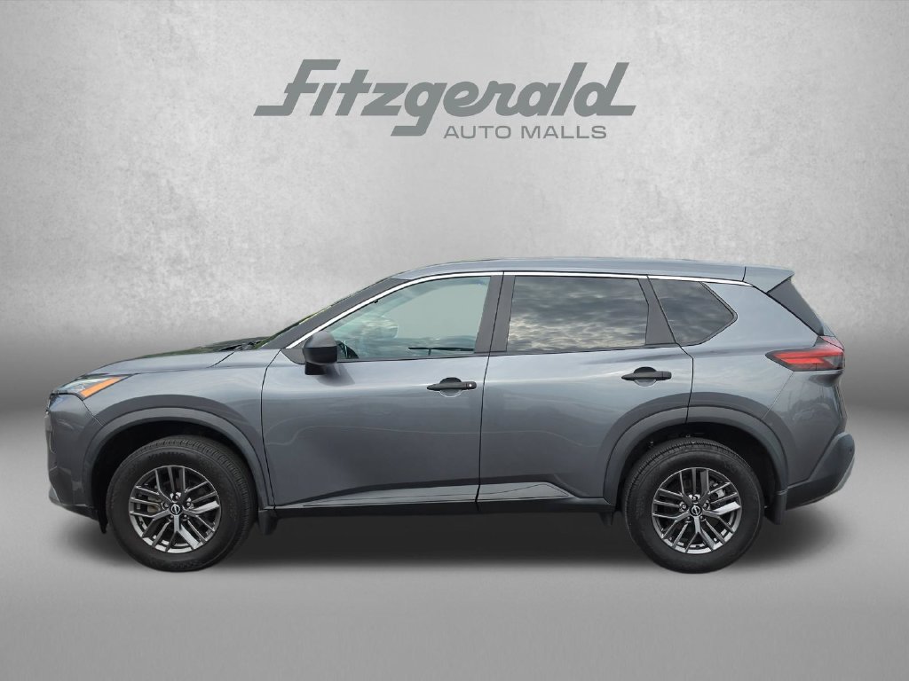 Used 2023 Nissan Rogue S AWD/4WD image 5