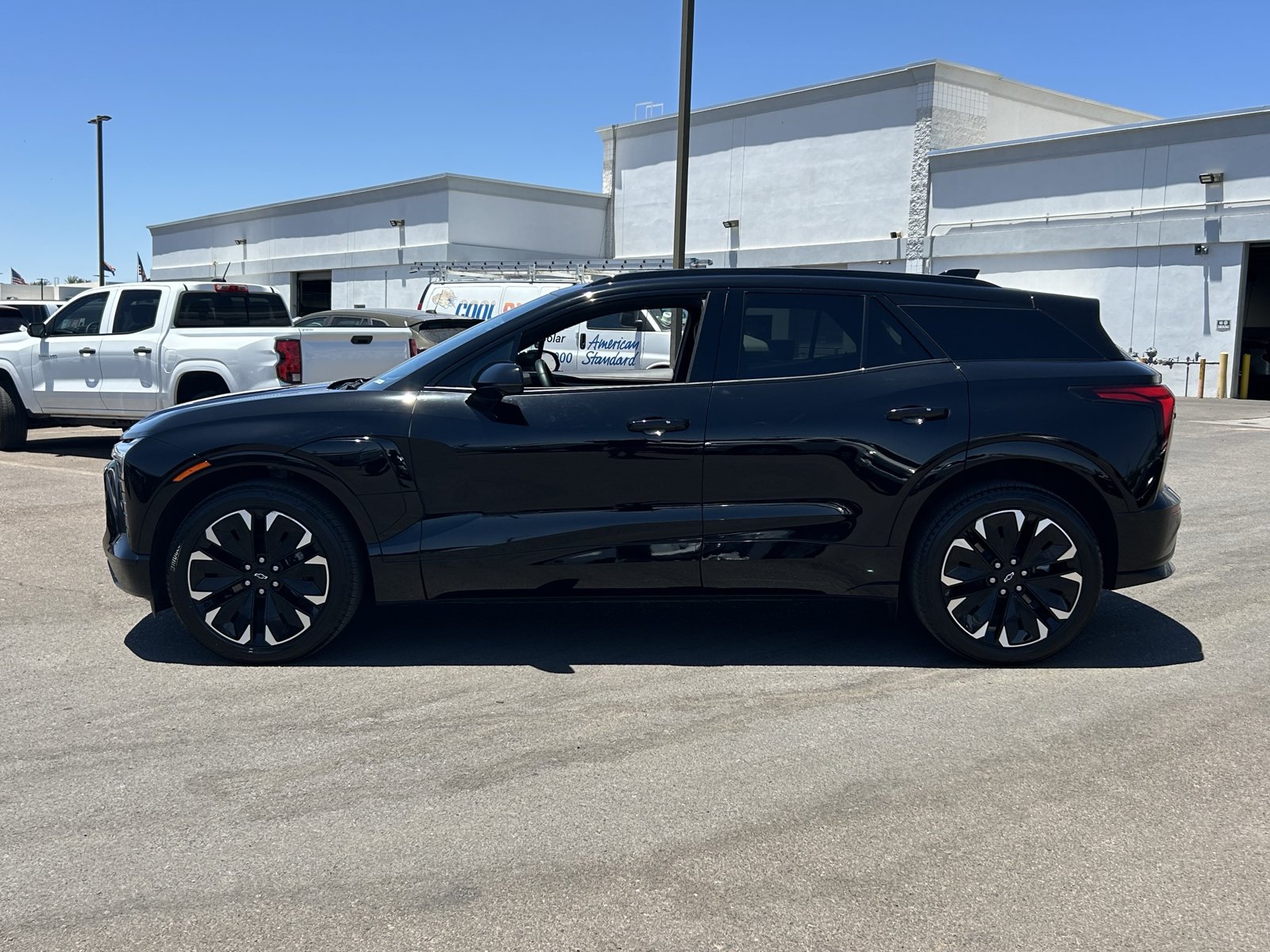 Certified 2025 Chevrolet Blazer EV RS AWD/4WD image 2