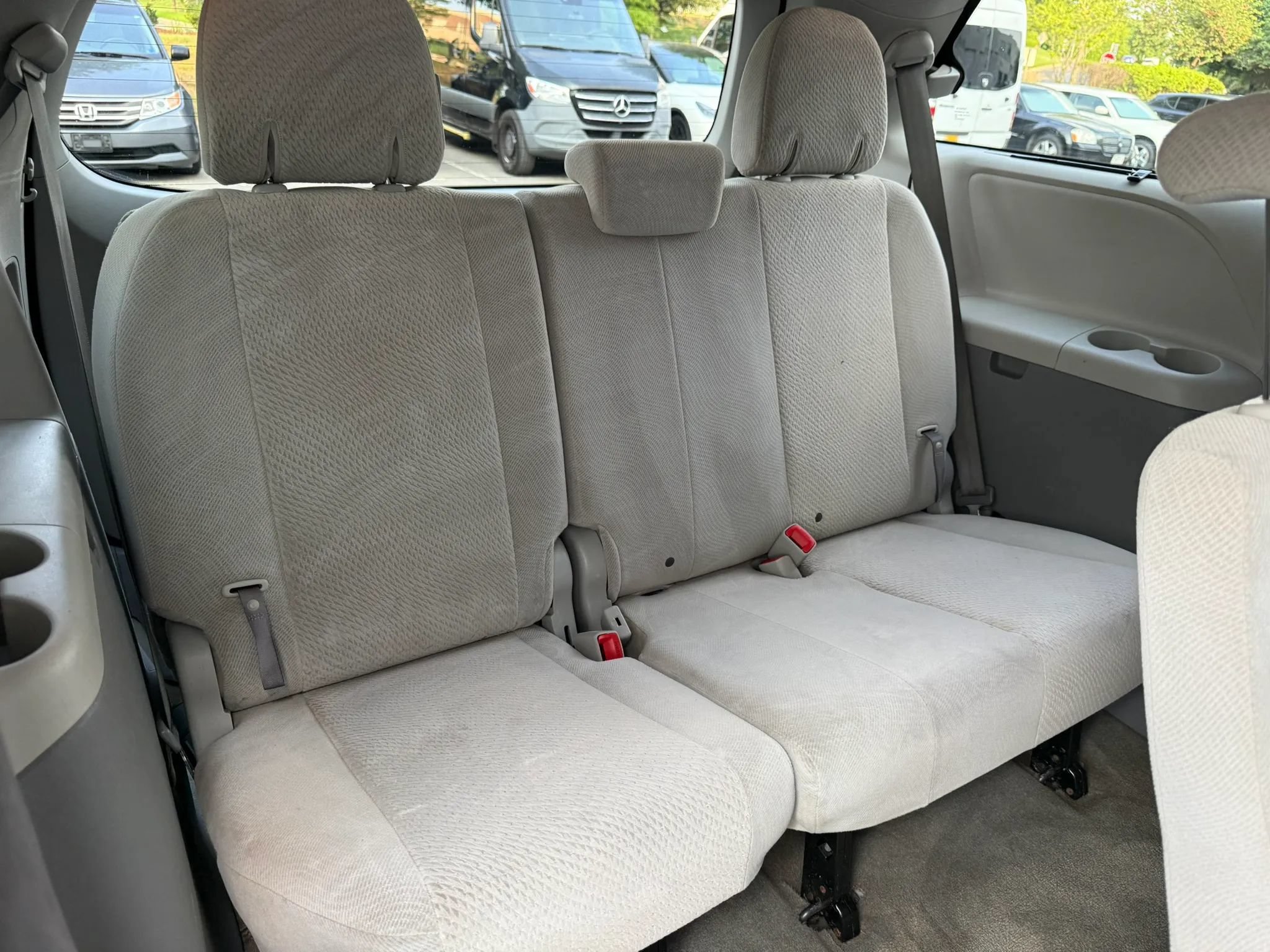 Used 2012 Toyota Sienna LE FWD image 22
