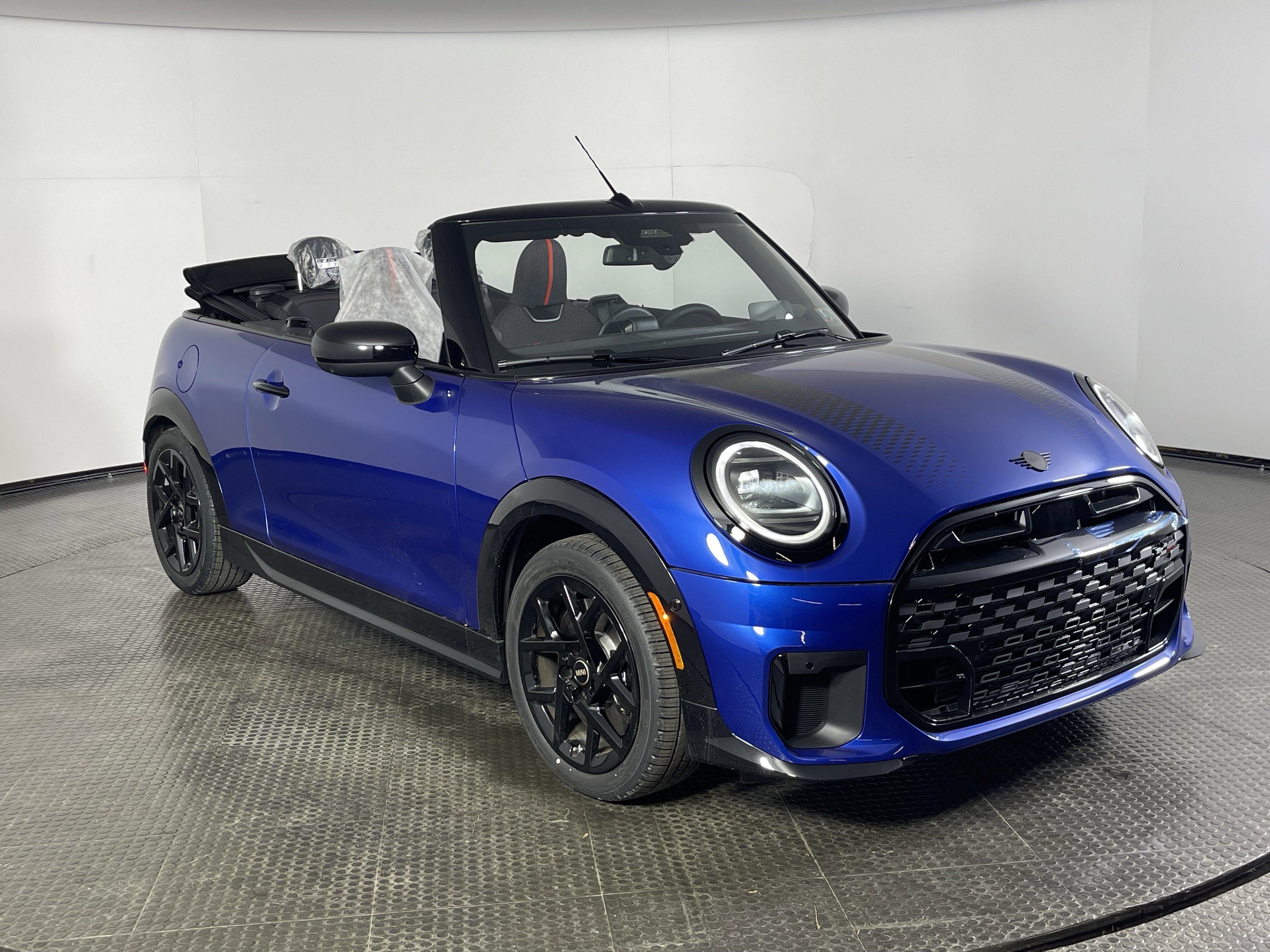 New 2026 MINI Cooper S image 3