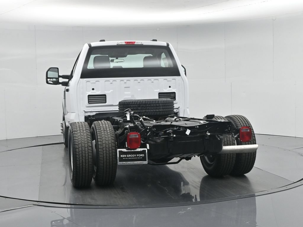 New 2026 Ford F350 XL w/ XL Chrome Package RWD image 16