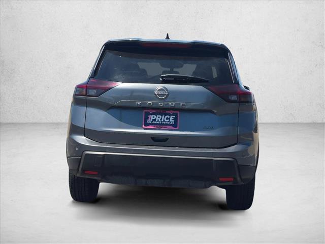 Used 2024 Nissan Rogue S AWD/4WD image 7