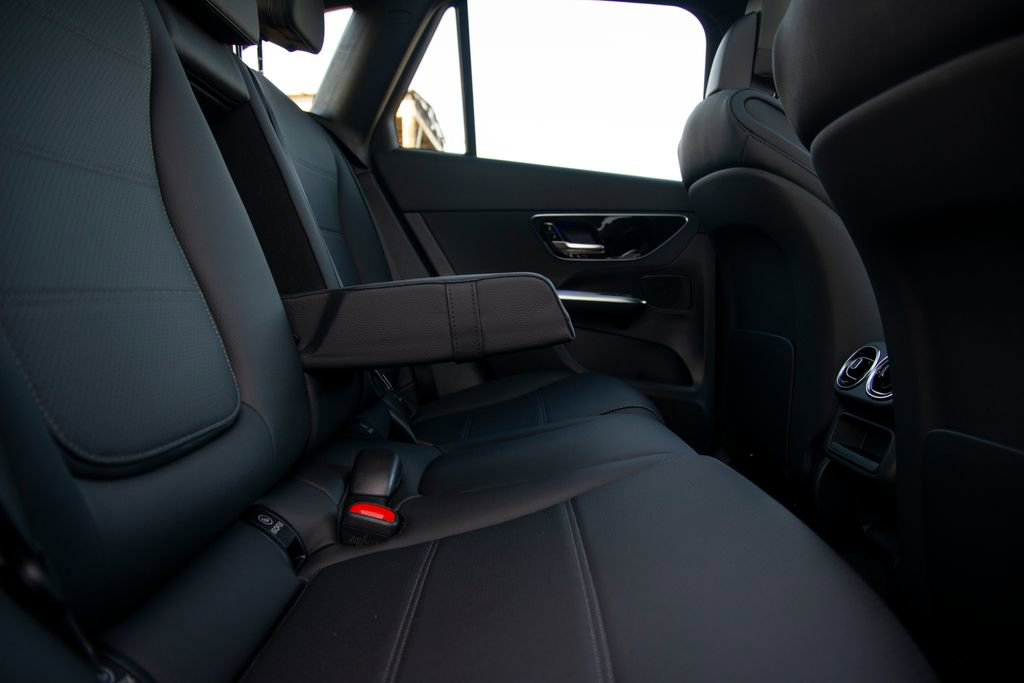 New 2026 Mercedes-Benz GLC 300 4MATIC image 14