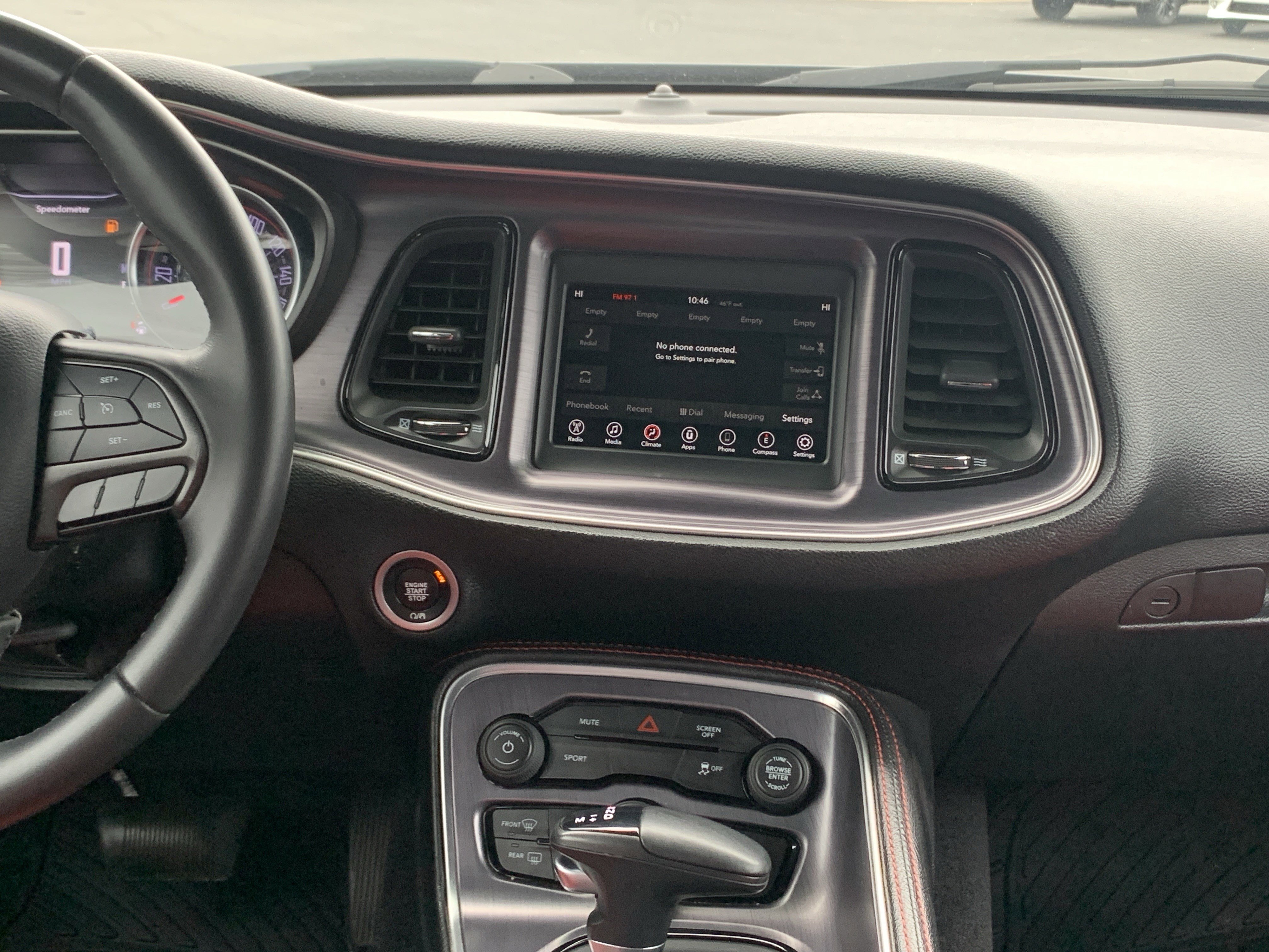 Used 2018 Dodge Challenger SXT image 31