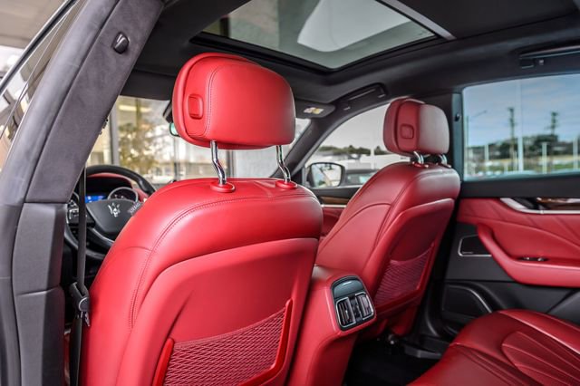 Used 2019 Maserati Levante GranLusso image 42