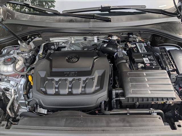 Certified 2022 Volkswagen Tiguan SE AWD/4WD image 10