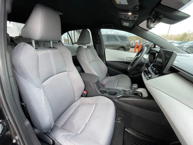Used 2026 Toyota Corolla SE image 28