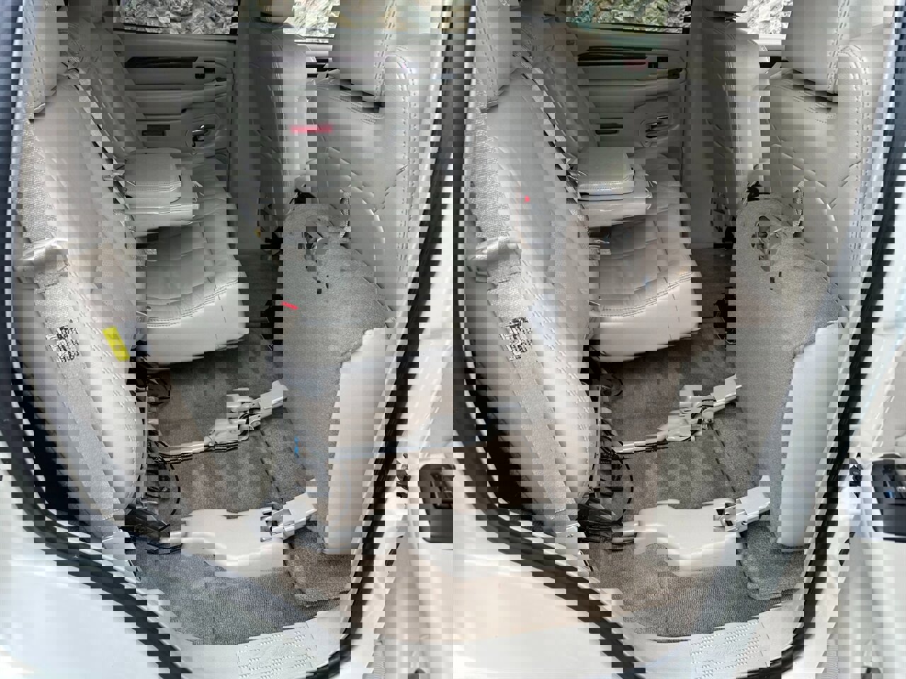 Used 2005 Cadillac Escalade AWD image 55