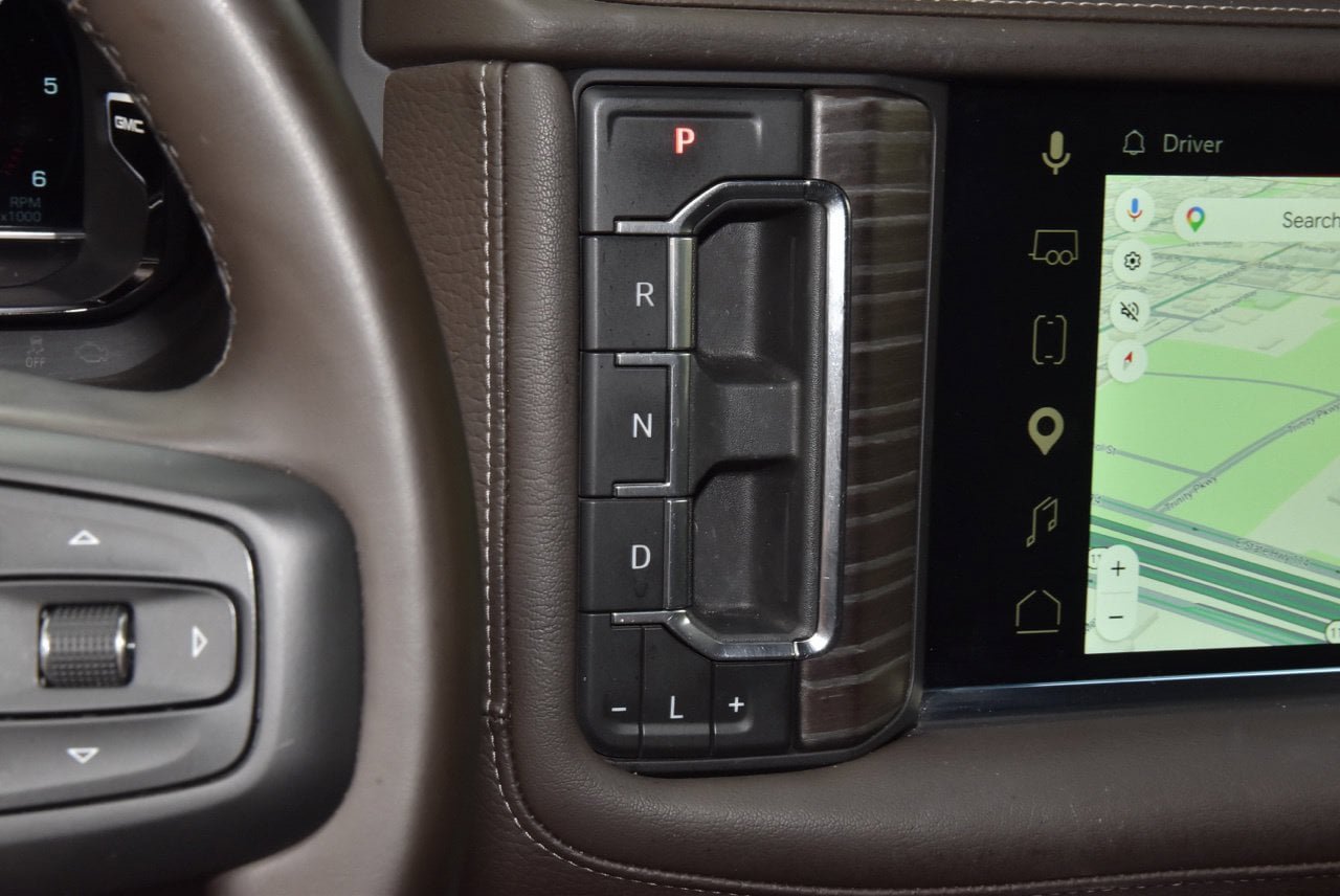 Used 2024 GMC Yukon Denali w/ LPO, Floor Liner Package AWD/4WD image 29