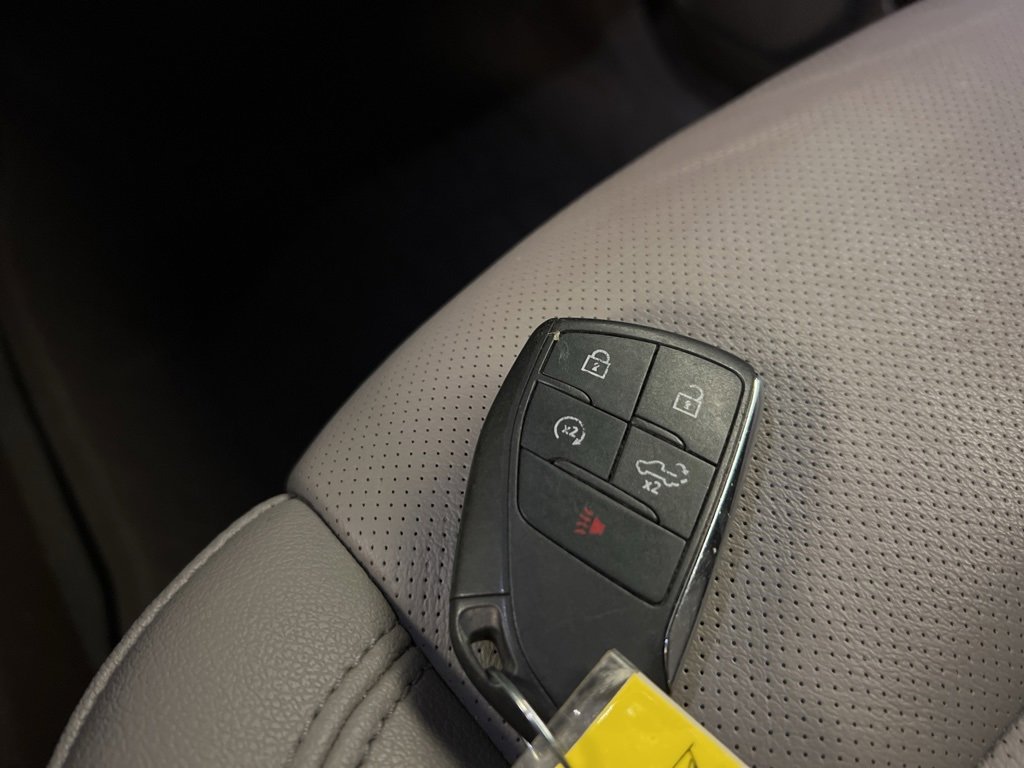 Used 2023 GMC Sierra 1500 SLT image 40