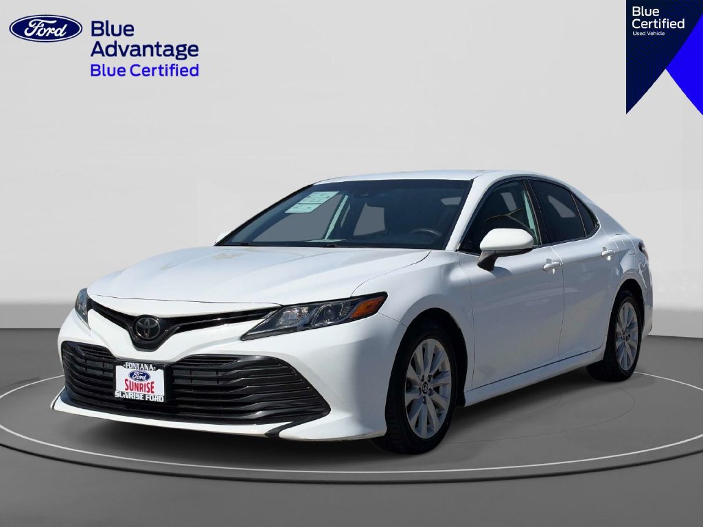 Used 2019 Toyota Camry LE FWD image 1