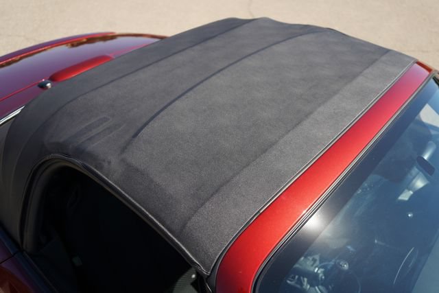 Used 2006 MAZDA MX-5 Miata Sport w/ Appearance Pkg RWD image 24