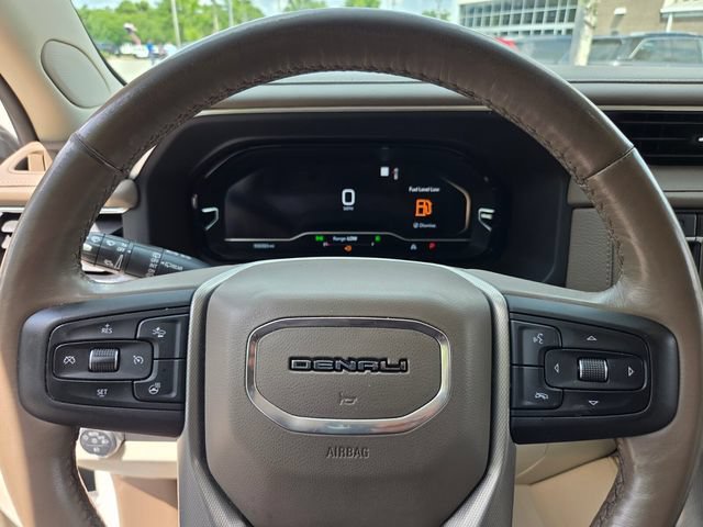 Used 2022 GMC Yukon Denali RWD image 24