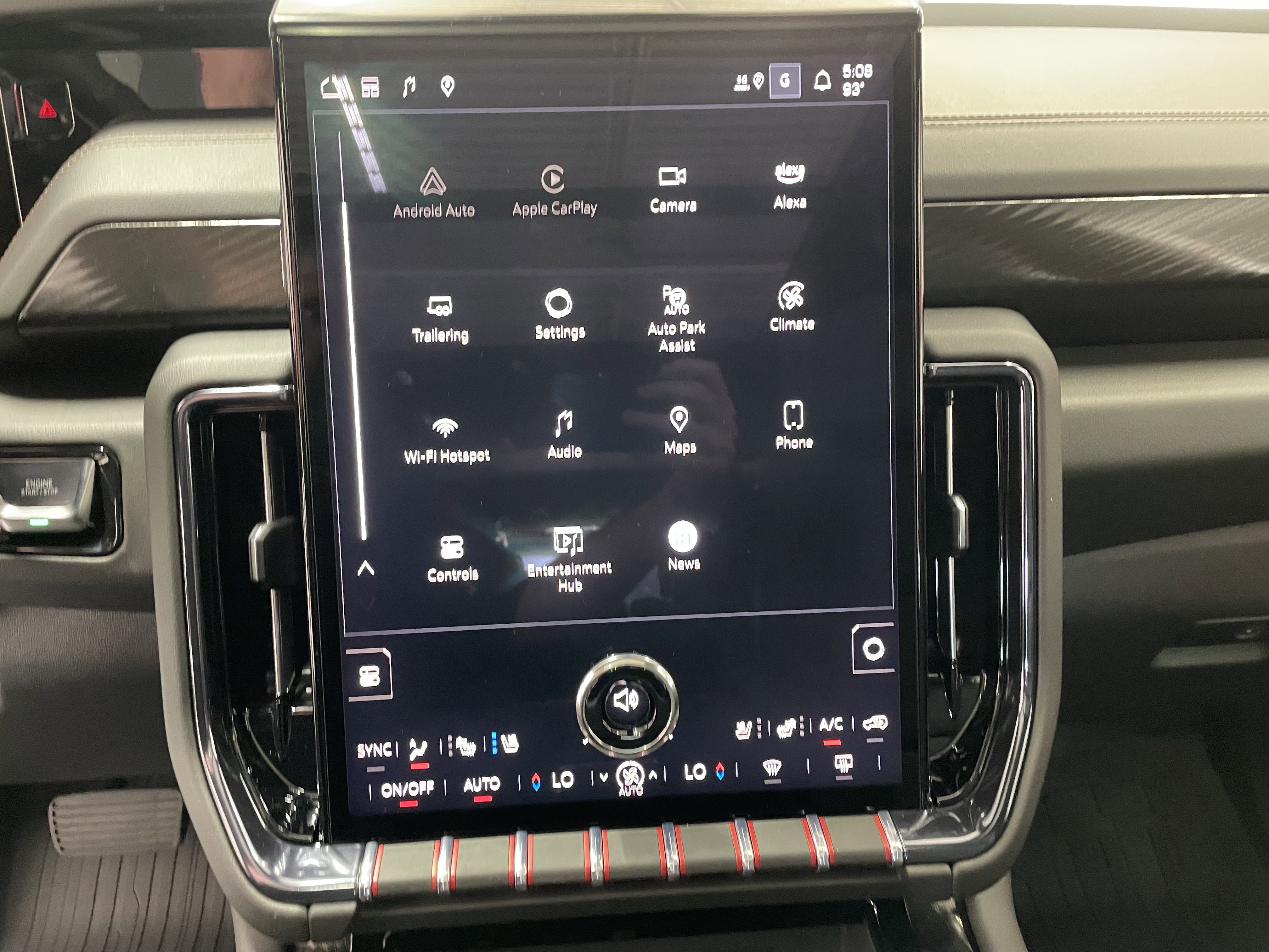 New 2025 GMC Yukon AT4 w/ AT4 Premium Plus Package image 20
