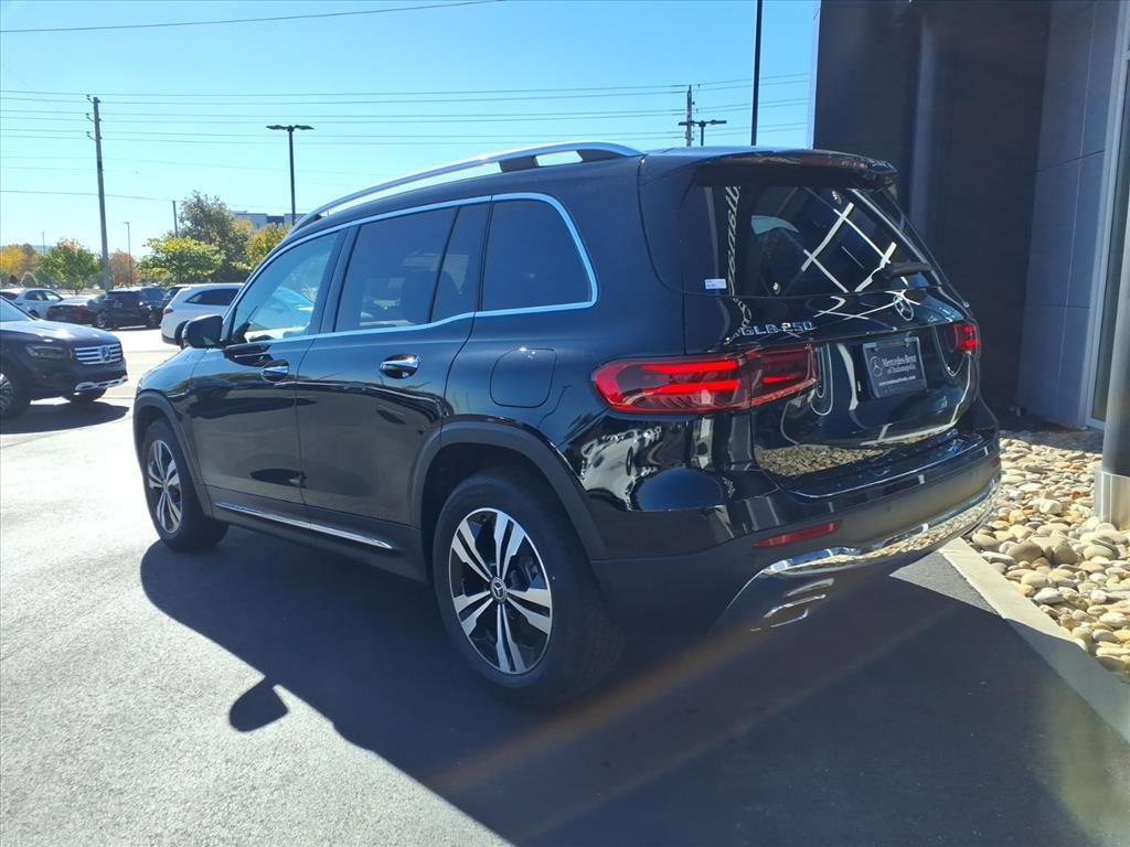 New 2025 Mercedes-Benz GLB 250 4MATIC image 4