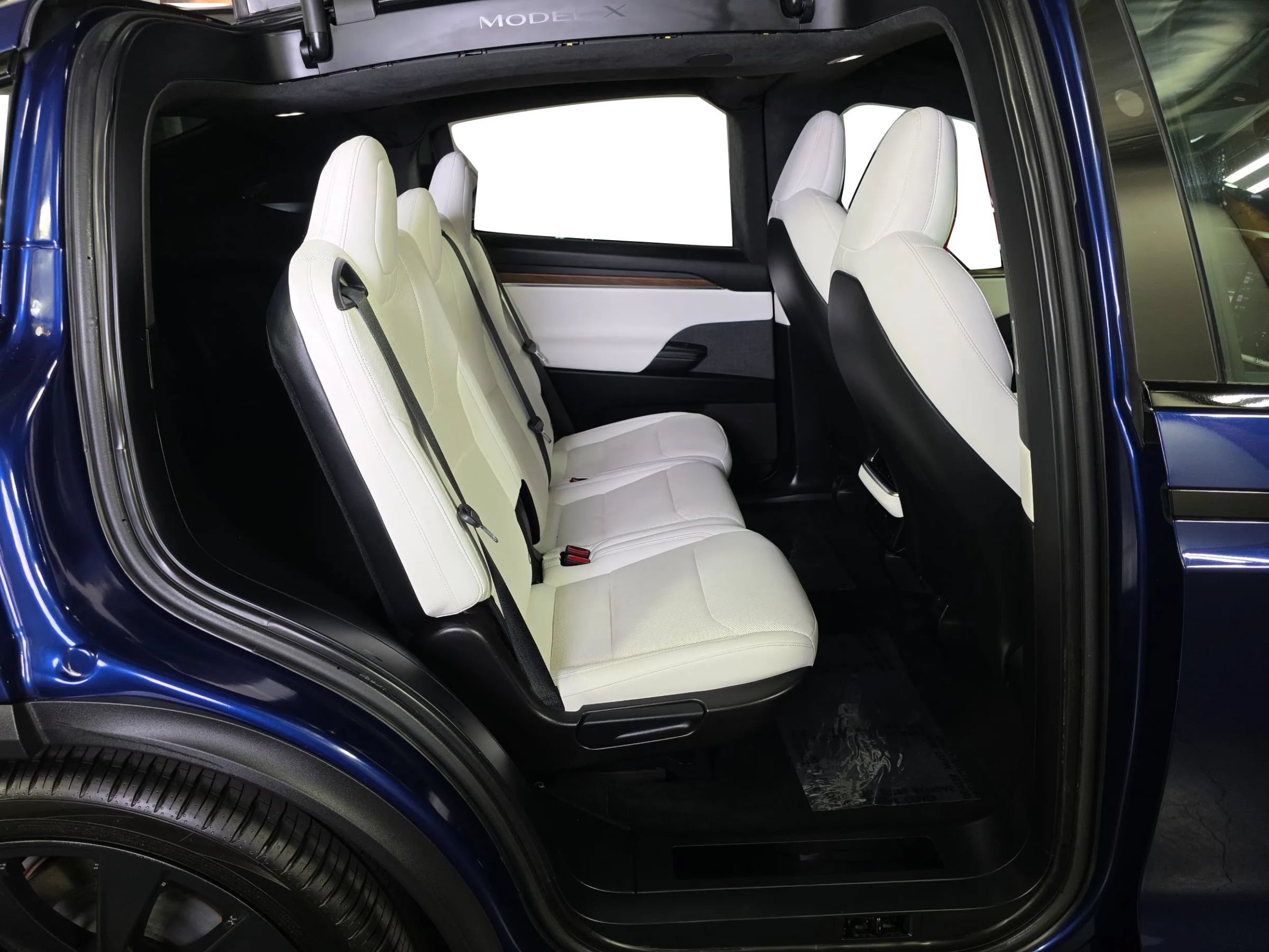 Used 2023 Tesla Model X AWD/4WD image 12