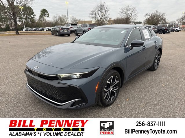 Used 2025 Toyota Crown XLE