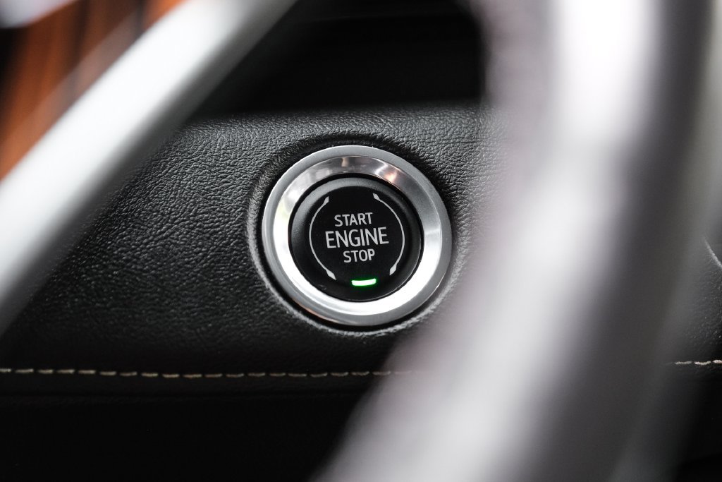 Used 2023 Cadillac Escalade ESV Premium Luxury RWD image 19