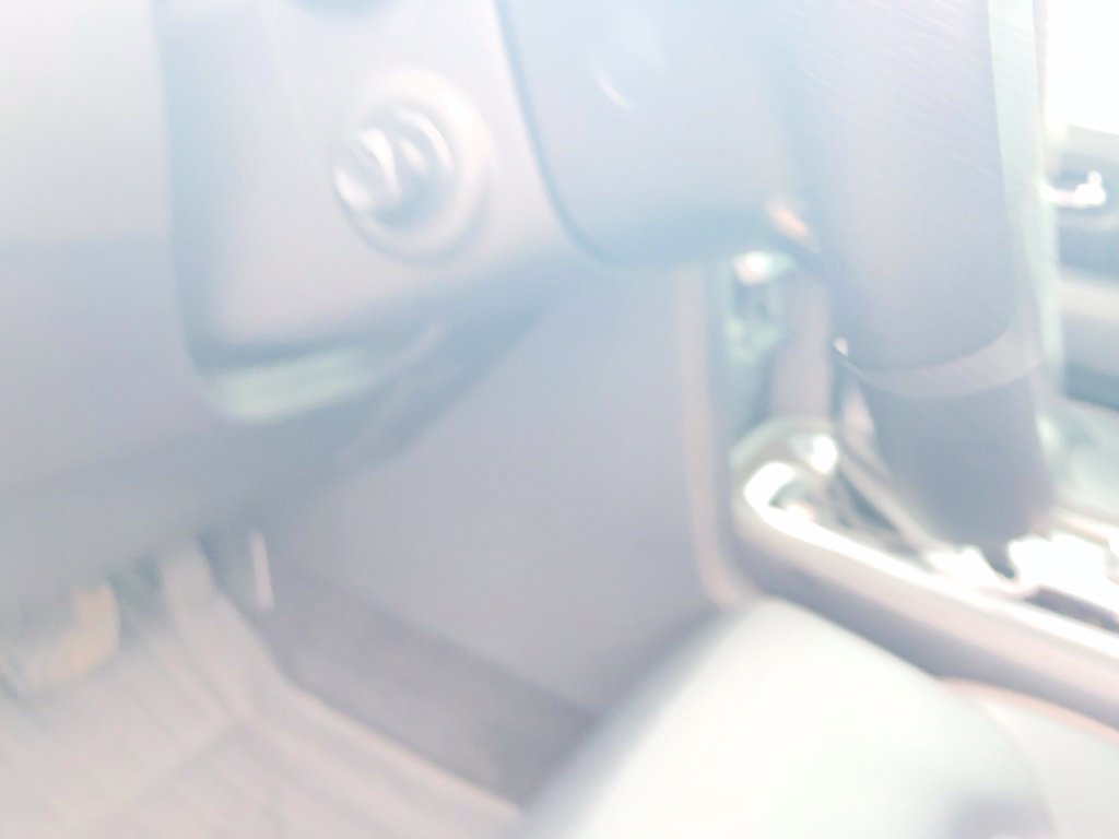 Used 2024 Nissan Armada Platinum w/ Captain's Chairs Package RWD image 19