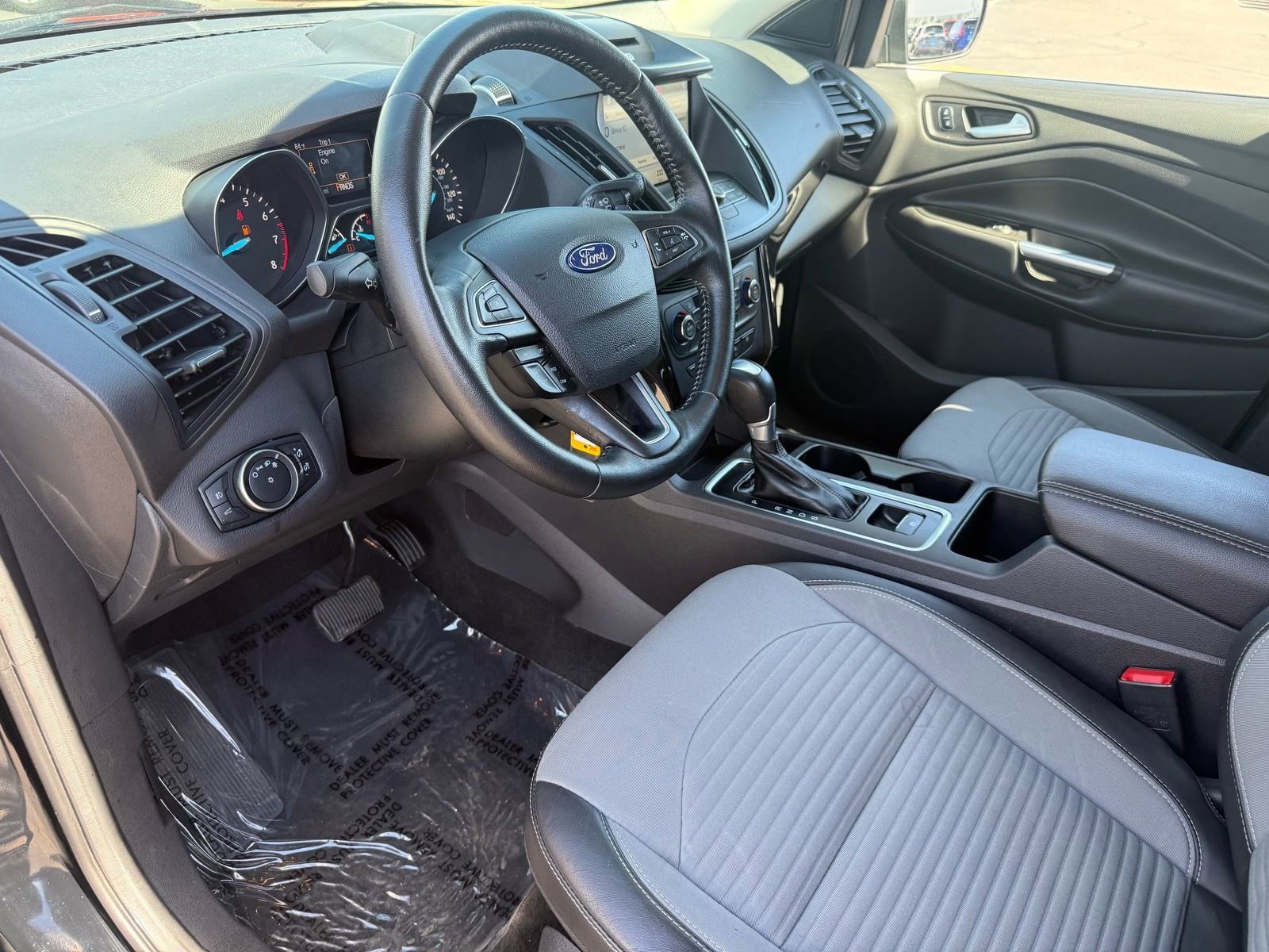 Used 2017 Ford Escape SE w/ Equipment Group 201A image 13