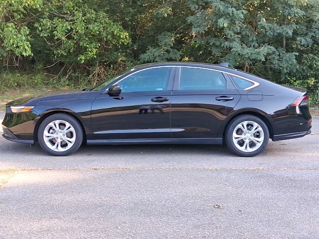 Used 2024 Honda Accord LX image 2