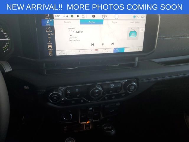 Used 2024 Jeep Wrangler Unlimited Rubicon 4xe w/ Capability Package image 15