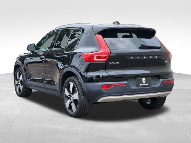Used 2020 Volvo XC40 T5 Momentum w/ Protection Package Premier AWD/4WD image 5