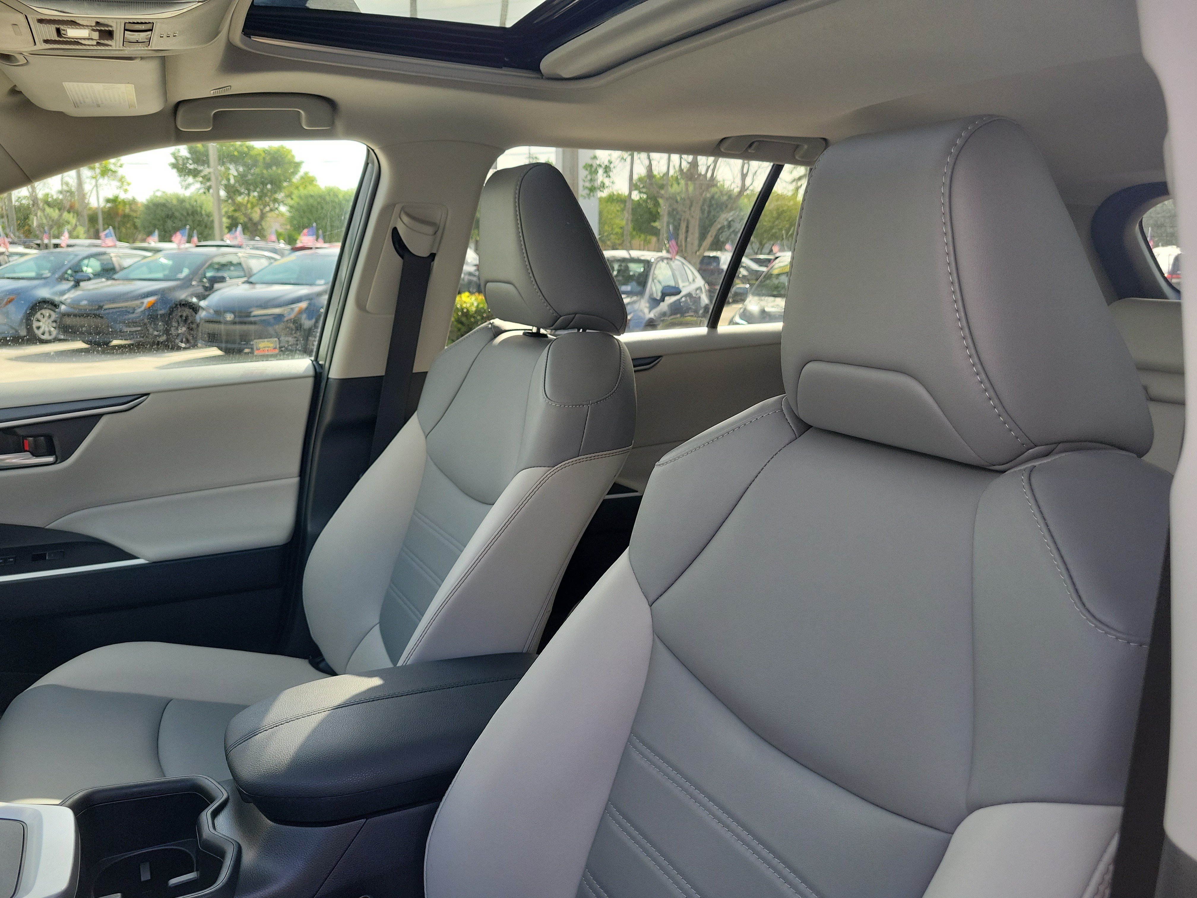 Used 2025 Toyota RAV4 XLE Premium w/ Weather Package FWD image 22