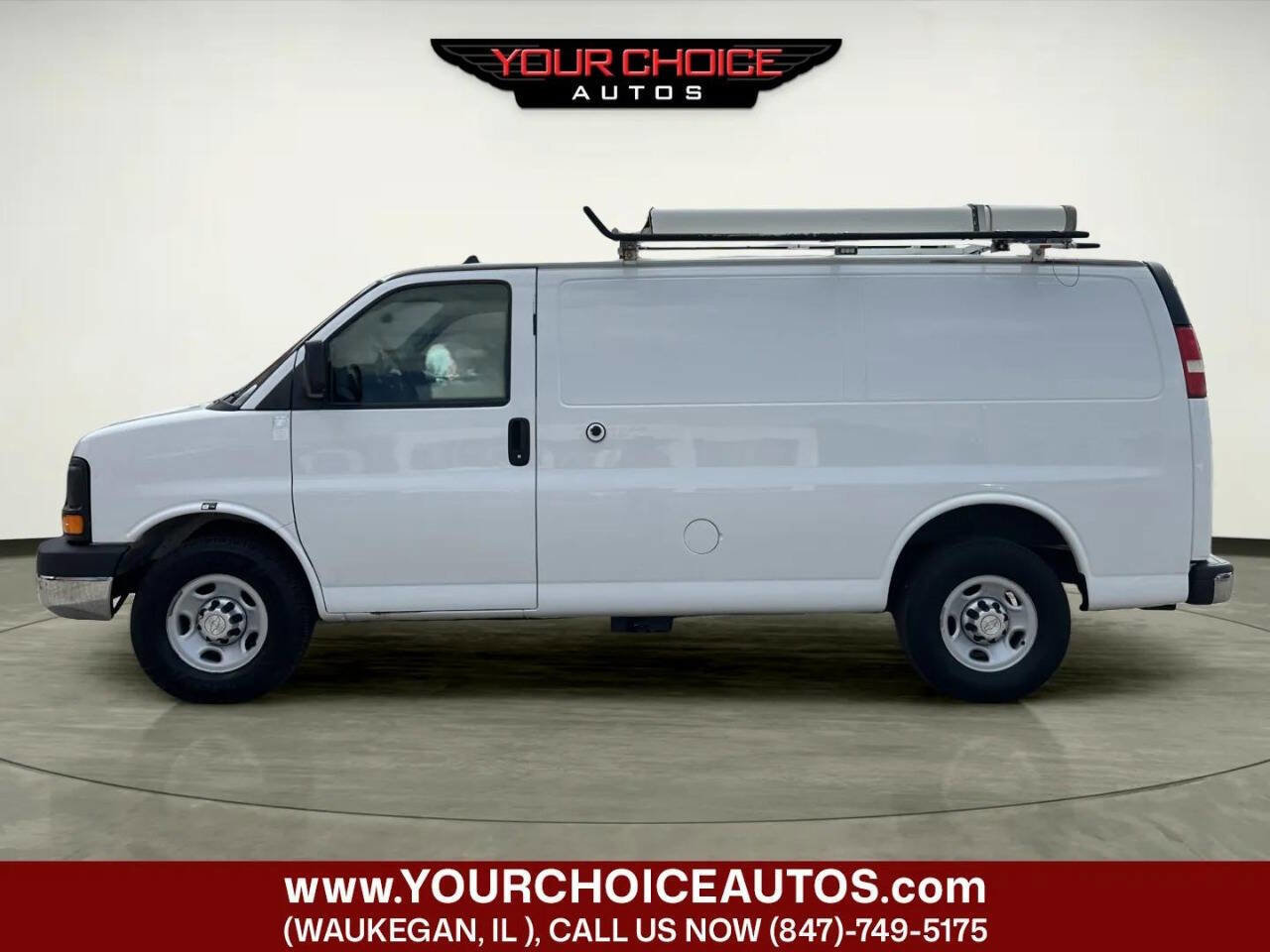 Used 2014 Chevrolet Express 2500 image 2