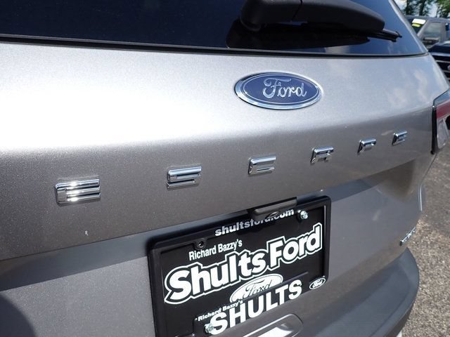 Used 2022 Ford Escape SE AWD/4WD image 5