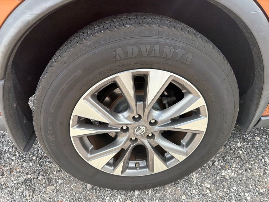 Used 2017 Nissan Murano SL FWD image 16