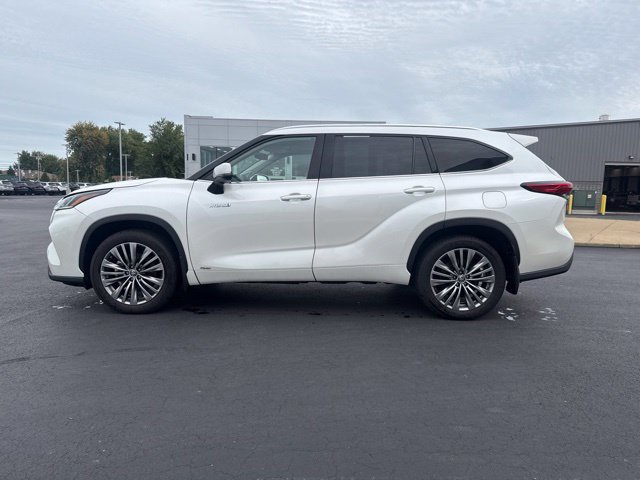 Used 2021 Toyota Highlander Platinum AWD/4WD image 4