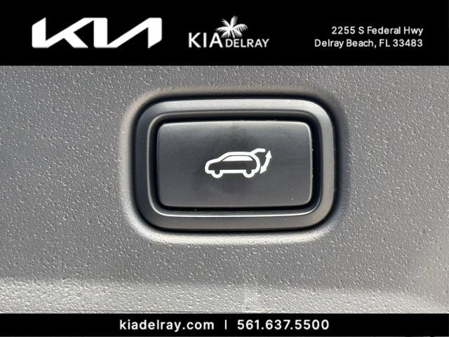 Certified 2024 Kia Niro SX Touring FWD image 10