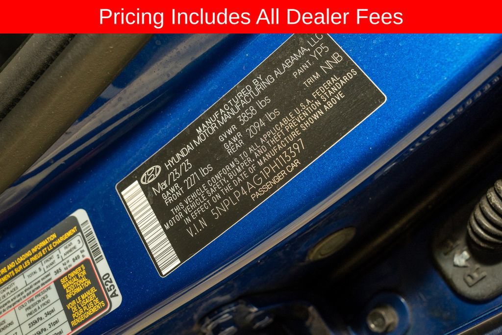 Used 2023 Hyundai Elantra Limited FWD image 20