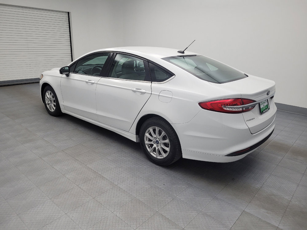 Used 2018 Ford Fusion S image 3