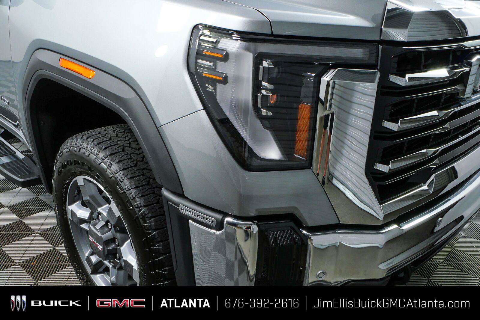 New 2026 GMC Sierra 2500 SLT w/ SLT Premium Package AWD/4WD image 35