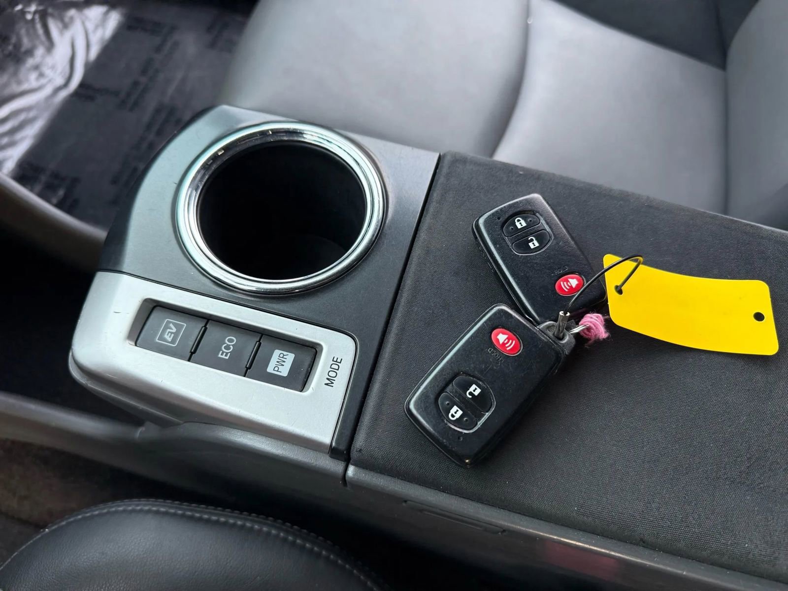 Used 2012 Toyota Prius V Five image 22