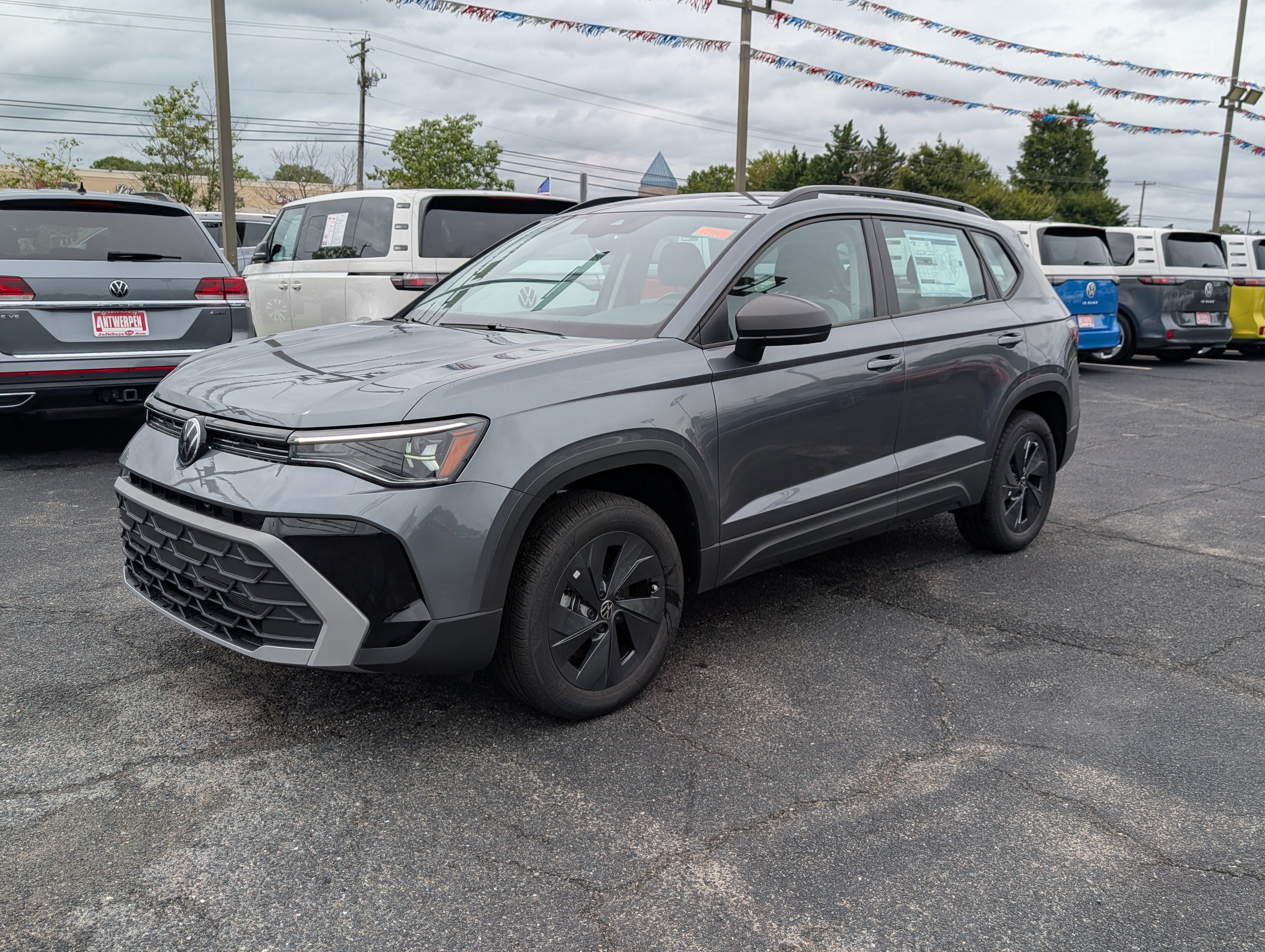 New 2027 Volkswagen Taos S FWD image 5