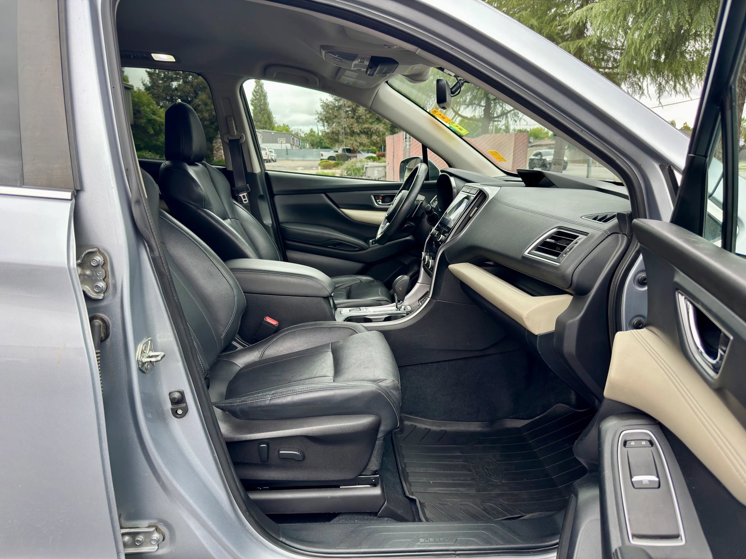 Used 2020 Subaru Ascent Limited AWD/4WD image 11