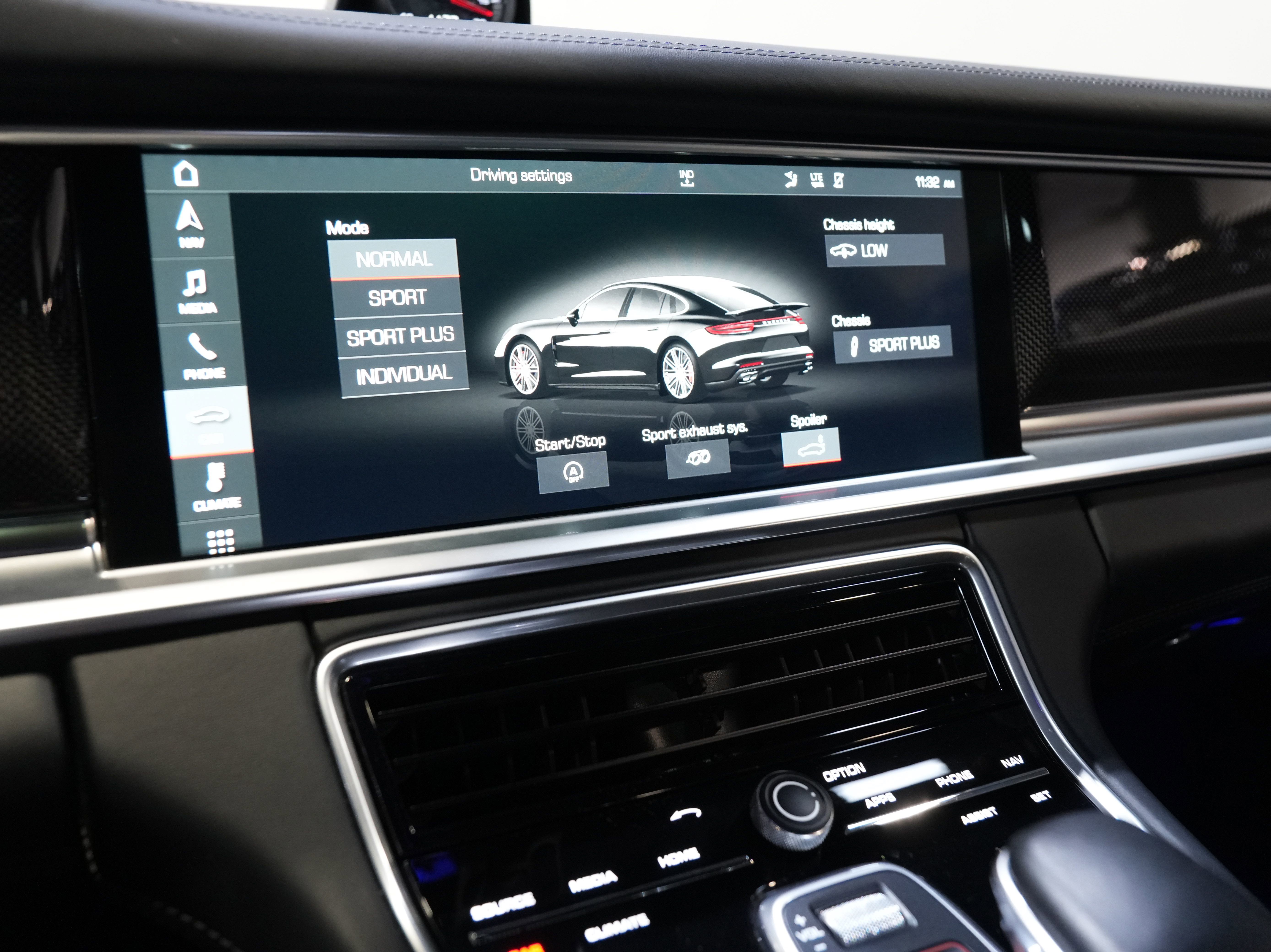 Used 2018 Porsche Panamera Turbo AWD/4WD image 45