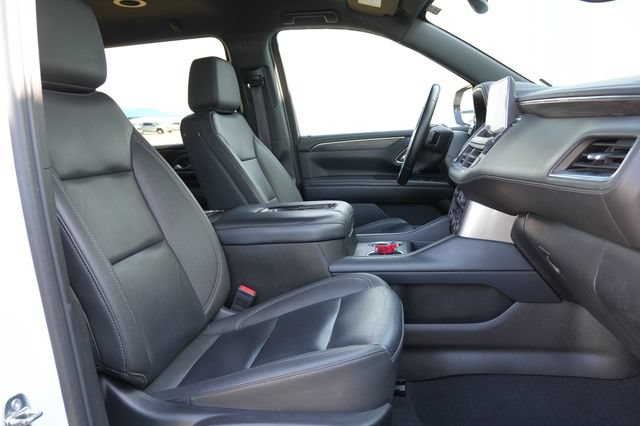 Used 2024 Chevrolet Suburban LT AWD/4WD image 19