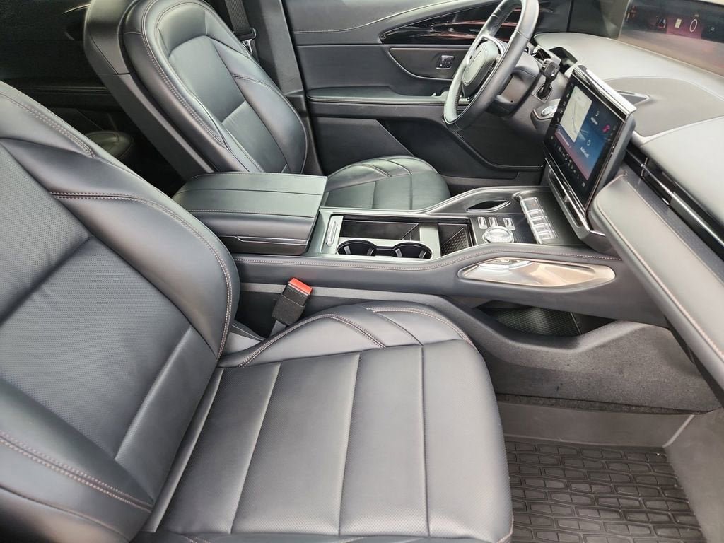 Used 2024 Lincoln Nautilus Premier w/ Equipment Group 102A AWD/4WD image 15