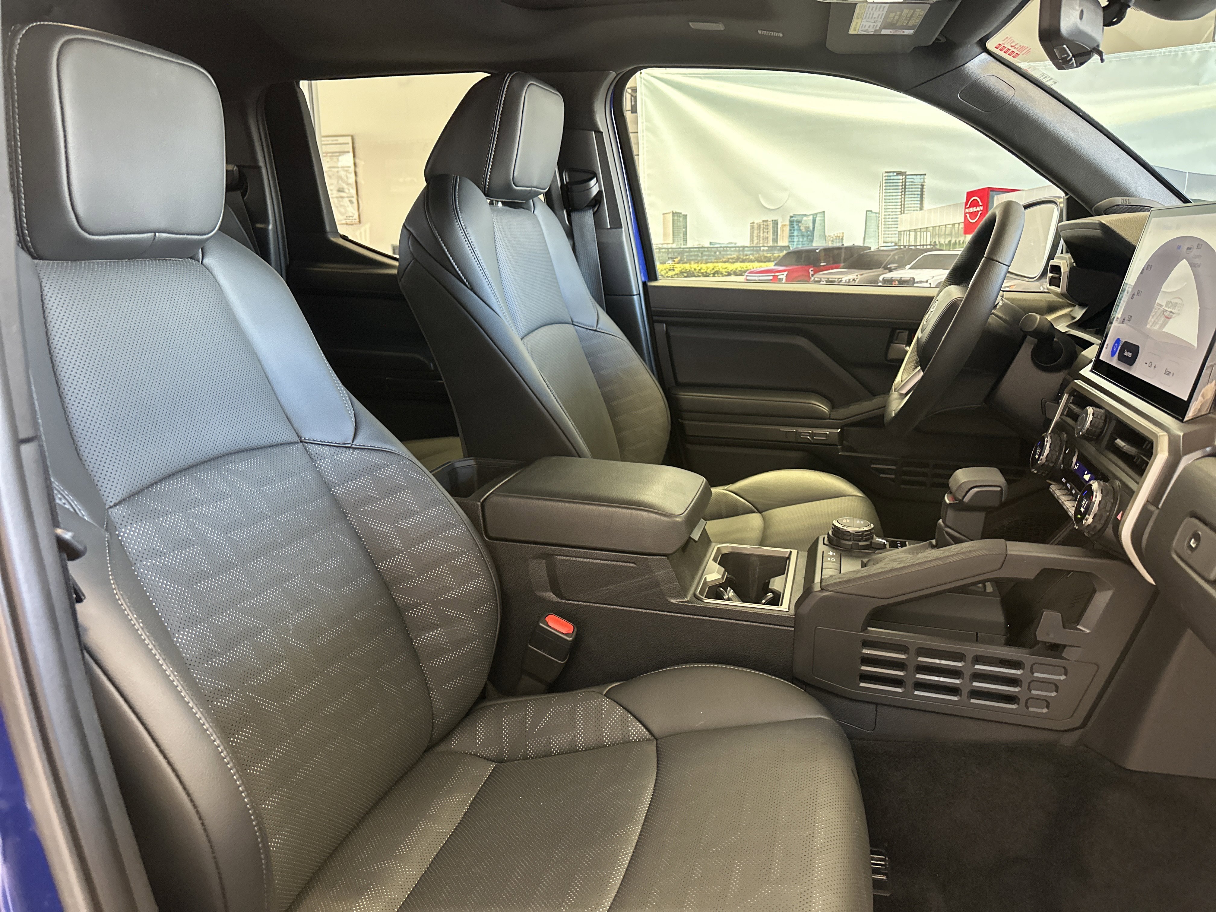 Used 2025 Toyota Tacoma TRD Sport image 22