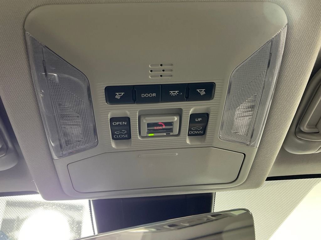 Used 2021 Toyota RAV4 XLE Premium image 29