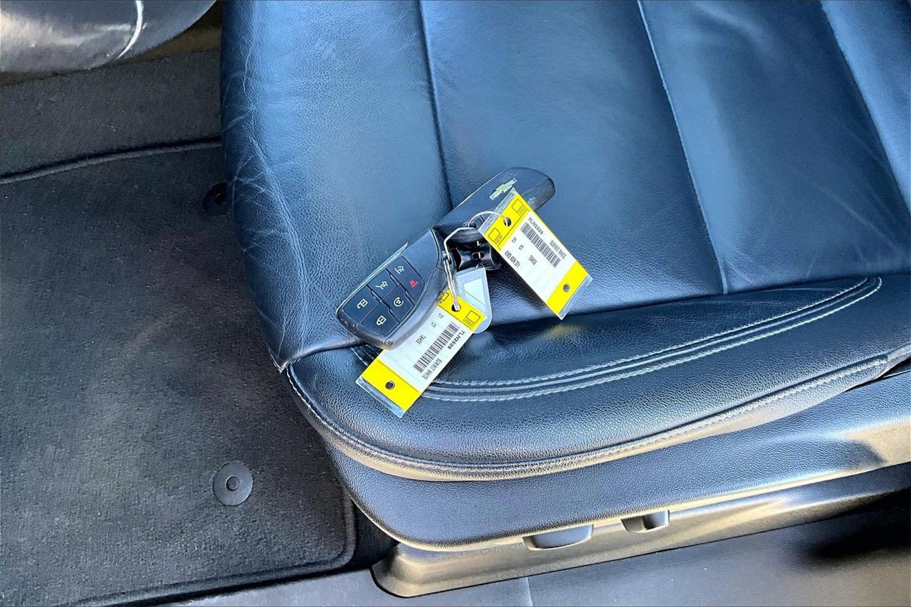 Used 2021 Chevrolet Tahoe Z71 w/ Rear Media and Nav Package image 33